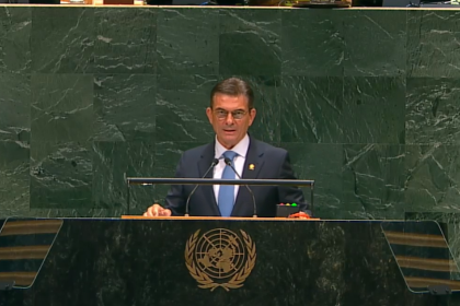 “Los que más sufrimos somos los pobres con el combustible”: Ante la ONU, Paz urge “acabar con las guerras” 