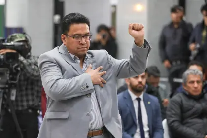 Fiscalía incluye al exministro Siles en la investigación por el fallo que pretendía destituir a magistrada electa del TSJ