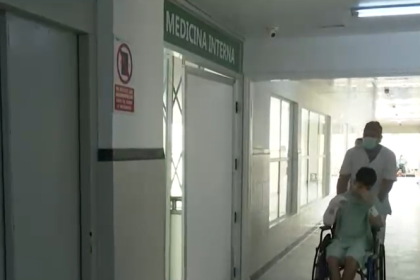 Una trabajadora quedó atrapada en un ascensor del Hospital Los Pocitos cuando llevaba desayuno a pacientes