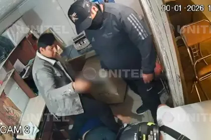 Tres sujetos armados roban violentamente $us 130.000 de una tienda de electrodomésticos en Cochabamba