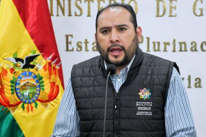 Ministro Ríos “saluda” la revisión de las detenciones de Añez, Camacho y Pumari y habla de “uso desmedido” de la medida cautelar 