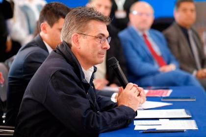 Gobierno apunta a la “clausura del centralismo” en una jornada clave para definir el rumbo del 50-50