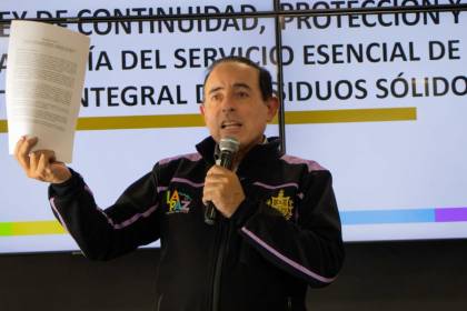 Casimira Lema sobre viaje de Dockweiler: “Decidió salir del país sin garantizar la continuidad institucional de la ciudad” 