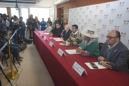 Vocales del TSE cesan en sus funciones el 19 de diciembre y Hassenteufel sugiere la continuidad de Ávila