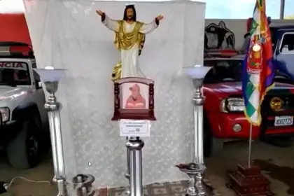 Instalan capilla ardiente en la unidad de Bomberos de Potosí por la muerte de uno de sus efectivos en Llallagua