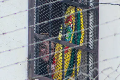 Reinstalan audiencia de Añez y jueces analizan la resolución que definirá su situación en el caso Senkata
