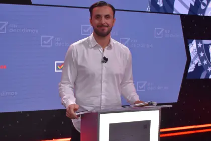 “Lo que mató la economía es el subsidio a combustibles”, JP Velasco dice que levantará la subvención sin afectar a sectores vulnerables