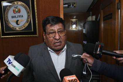 Choferes confirman paro nacional el lunes contra el decreto del diésel y dicen que no habrá bloqueos