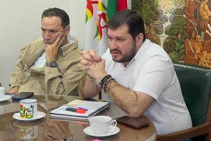 Cívicos piden emitir órdenes de aprehensión contra Evo, Salazar y Argollo para que declaren por los bloqueos 
