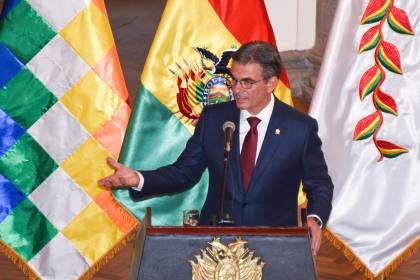 “Estas son las decisiones que cambian el Estado”: Paz al firmar la ley que permite suspender al fiscal general