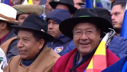 Arce y Choquehuanca estuvieron entre el público al inicio del congreso arcista del MAS