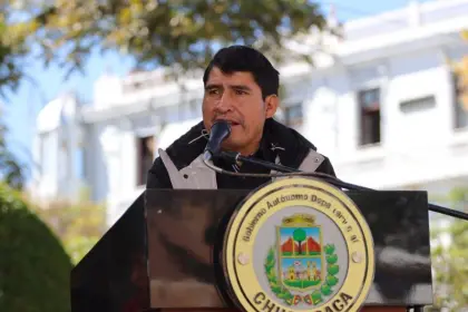 Trasladan a Cochabamba al gobernador de Chuquisaca ante el pedido de su familia 