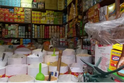 La Paz: Comerciante reporta alza en el precio de la harina por los bloqueos que cumplen 28 días