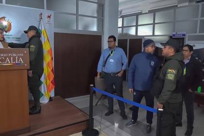 Funcionarios de la Fiscalía de Chuquisaca son trasladados a dependencias policiales