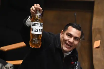 Diputado denuncia: “En Beni se está vendiendo la gasolina a Bs 50 por dos litros”