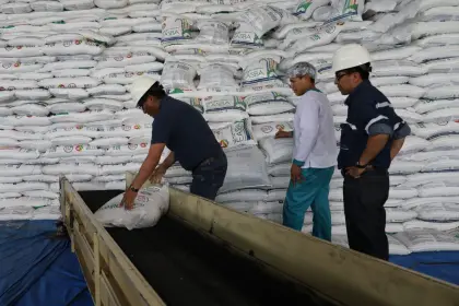 Ingenios proyectan aumentar volumen de exportaciones y garantizan abastecimiento interno