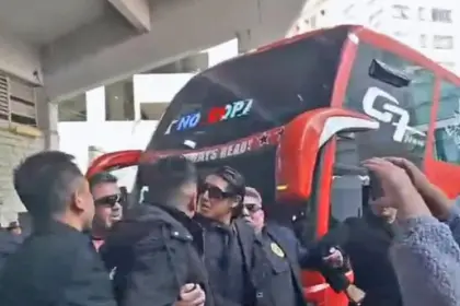 Se calienta la previa de la final del Torneo de Verano: Baldivieso llega al Siles en medio de insultos