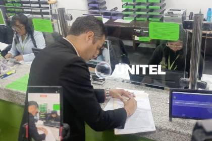 Lara presenta denuncia en La Fiscalía contra el presidente de YPFB y pide su aprehensión