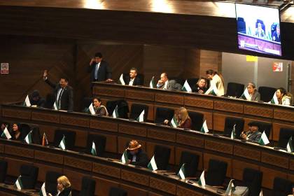 Cívicos piden publicar la lista de parlamentarios cruceños que votaron a favor de la ampliación del Estado de excepción