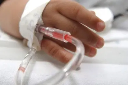 Niña de 12 años con cáncer fallece al no poder llegar a su tratamiento por los bloqueos, señala voluntario 