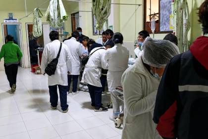 “Las reservas son limitadas”: Piden donar sangre para los heridos de las explosiones en un cuartel de Viacha