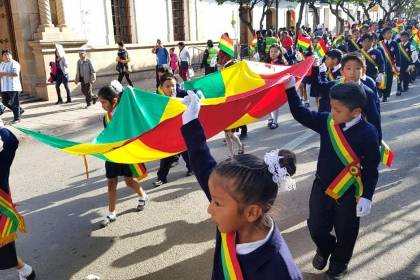 Gobierno declara doble feriado nacional el 6 y 7 de agosto por el Bicentenario de Bolivia