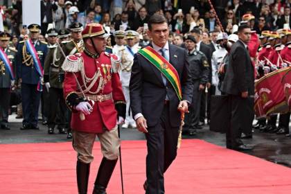 Esta es la ficha técnica de la encuesta que le da 65% de aprobación al primer mes de gestión de Rodrigo Paz