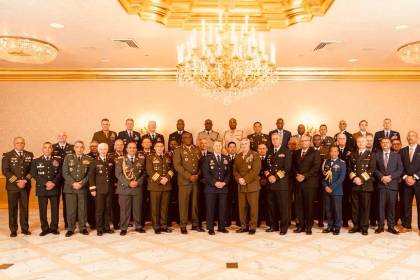 En una cumbre con presencia de Bolivia, EEUU pide a los países “reforzar poder militar” y habla de “responsabilidad compartida”