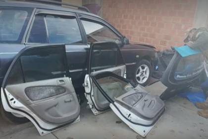 Hallan en un garaje de El Alto piezas de vehículos robados, reporta la Policía 