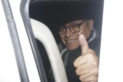 Zúñiga deja la cárcel de San Pedro para cumplir detención domiciliaria por la toma militar de la plaza Murillo