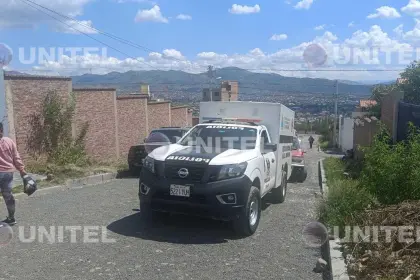 Cochabamba: Hallan a hombre sin vida con herida de cuchillo en el cuello