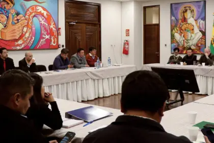 Gobierno y municipios se reunieron en mesa técnica para encaminar el 50-50 y abordar otros temas