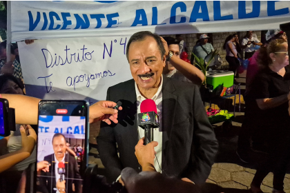 Vicente Cuéllar renuncia a su candidatura por la Alcaldía cruceña