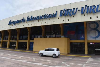 Senador cuestiona filtros de Viru Viru: “Hoy es oro saliendo sin control, ayer fueron maletas entrando”