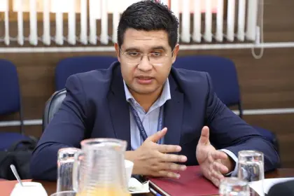 Vladimir Peña confirma que irá a las subnacionales con Fuerza y Esperanza (FE)