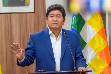 Transporte pesado anuncia proceso penal contra exministro Montaño por estado de carreteras y manejo de recursos