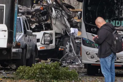 Colombia: ataques coordinados sacuden Cali y Antioquia; trece muertos en un solo día