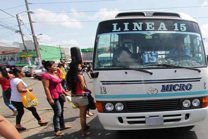 Diésel: Transporte espera ser convocados al diálogo y dice que “ninguno” de los compromisos del Gobierno se cumplió