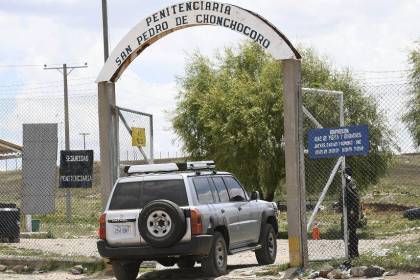 Hallan muerto a un reo extranjero en la cárcel de Chonchocoro, reporta la Policía