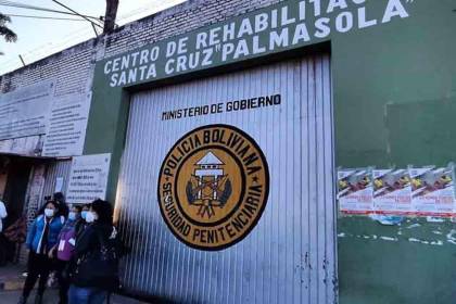 Reportan el ingreso de un vehículo de Homicidios a la cárcel de Palmasola