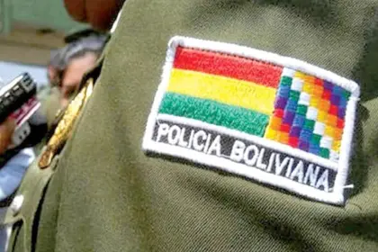 Dan baja definitiva a dos policías involucrados con el robo de una motocicleta en Pando