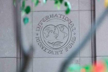 Bolivia será la única economía de América del Sur que se contraerá tanto en 2026 como en 2027, según el FMI