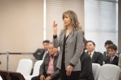 Caso Cerimedo: La Fiscalía cita como testigo a la directora de Comunicación del Gobierno, Ximena Galarza