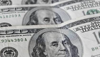 Arce niega escasez de dólares y dice que hubo “un ataque especulativo”