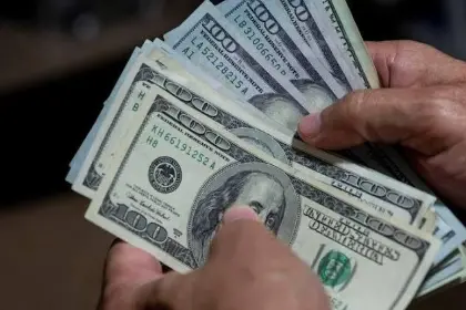 Vuelve a subir el dólar: ¿A cuánto se cotizará este fin de semana y lunes?