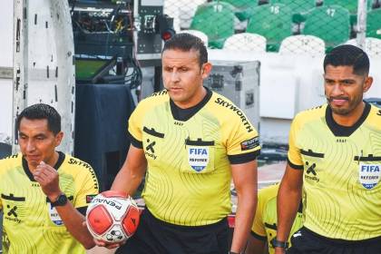 FBF incluirá cámaras corporales y pruebas de idoneidad para mejorar el trabajo de los árbitros 