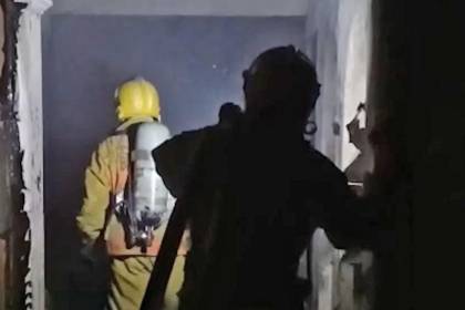 Incendio consume al menos dos ambientes de la vivienda de una adulta mayor en Cochabamba 
