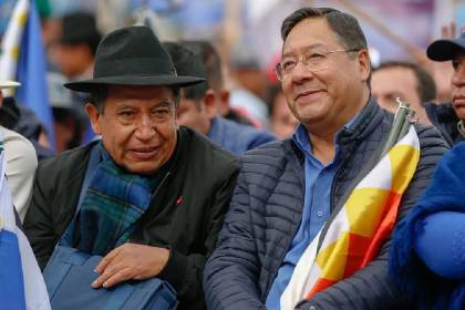 Senador Montero pide activar alerta migratoria contra autoridades del actual Gobierno