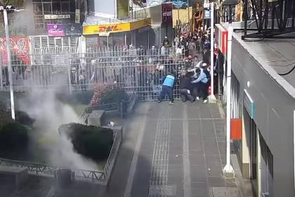 Policía golpeado en el teleférico tiene “alta probabilidad” de perder la visión de un ojo, señala el comandante