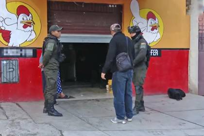 Ladrones roban maquinas, dinero y otros objetos de un restaurante en Cochabamba